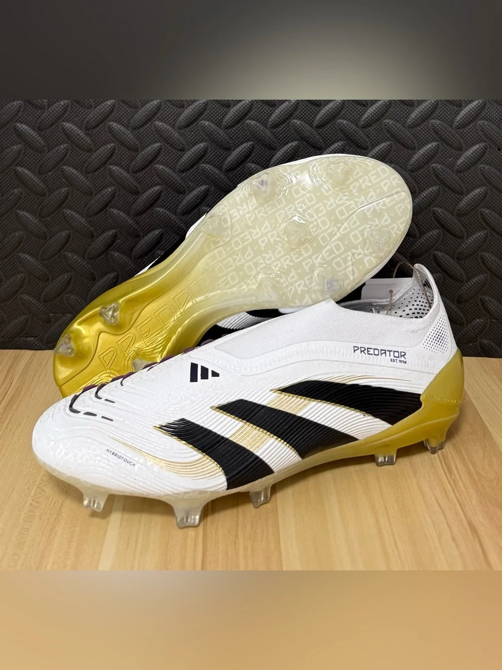 Adidas Predator Elite Laceless FG Soccer Cleats White Gold JI1079 Mens Sizes